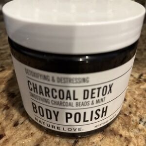 NEW NATURE LOVE DETOXIFYING & DESTRESSING CHARCOAL‎ DETOX BODY POLISH 23 oz
